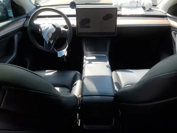 7SAYGDED1RF100241 2024 TESLA MODEL Y - Image 8