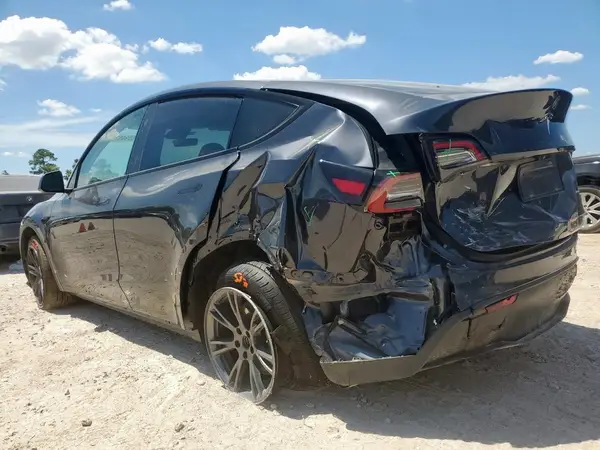 7SAYGDED1RF100949 2024 TESLA MODEL Y - Image 2