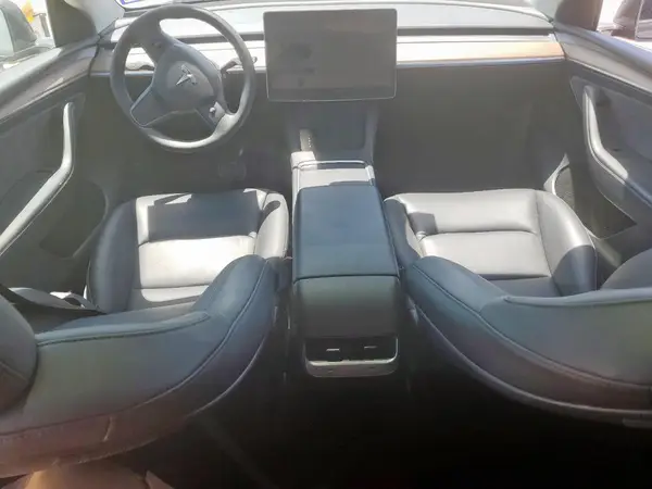 7SAYGDED1RF100949 2024 TESLA MODEL Y - Image 8
