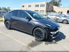 7SAYGDED1RF102247 2024 TESLA MODEL Y