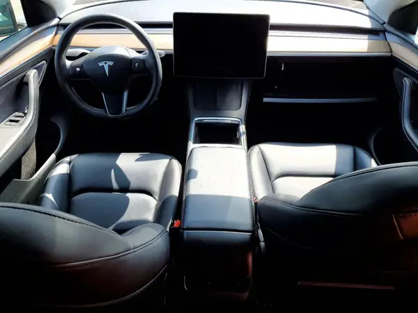 7SAYGDED1RF102734 2024 TESLA MODEL Y - Image 8