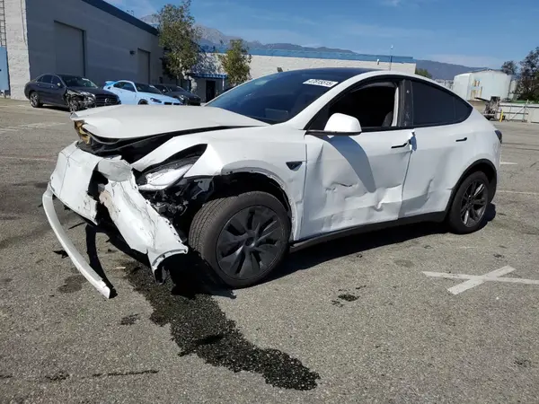 7SAYGDED1RF115290 2024 TESLA MODEL Y - Image 1