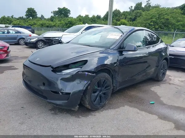 7SAYGDED1RF123809 2024 TESLA MODEL Y - Image 2