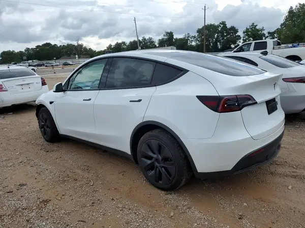 7SAYGDED1RF132168 2024 TESLA MODEL Y - Image 2