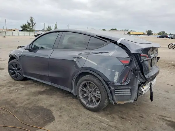 7SAYGDED1RF164490 2024 TESLA MODEL Y - Image 2