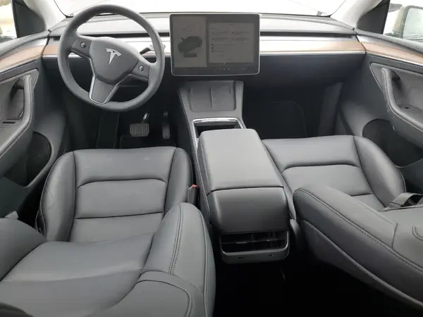 7SAYGDED1RF177417 2024 TESLA MODEL Y - Image 8