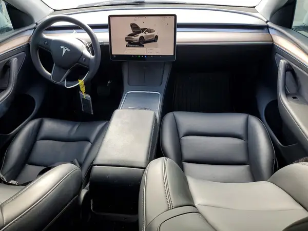 7SAYGDED1RF193049 2024 TESLA MODEL Y - Image 8