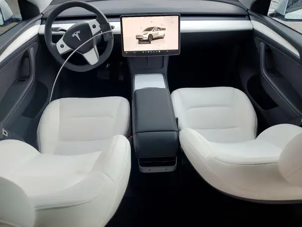 7SAYGDED1SA345656 2025 TESLA MODEL Y - Image 8