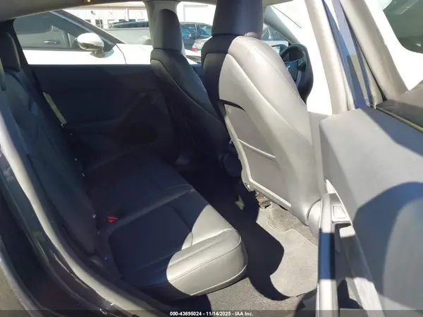 7SAYGDED1SA368287 2025 TESLA MODEL Y - Image 8