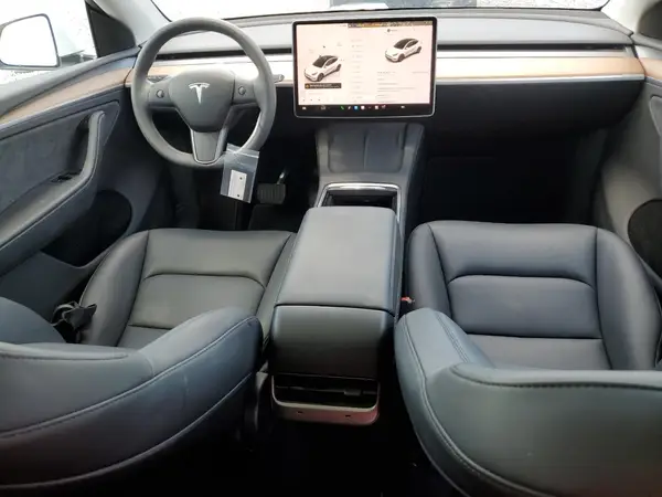 7SAYGDED1SA368418 2025 TESLA MODEL Y - Image 8