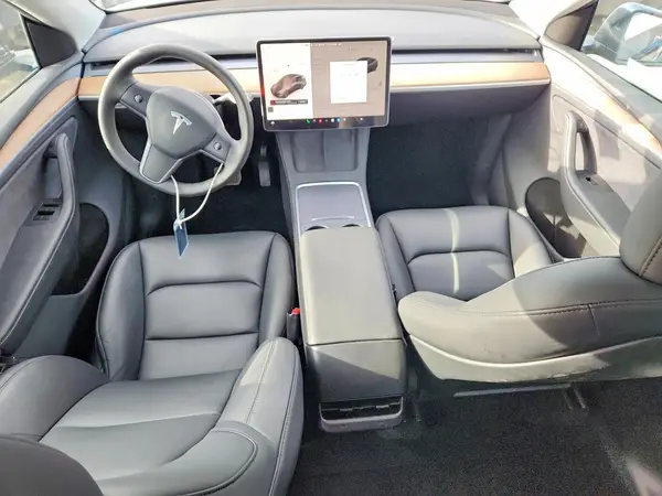 7SAYGDED1SA376194 2025 TESLA MODEL Y - Image 8