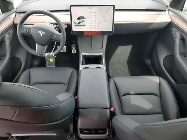 7SAYGDED1SF216870 2025 TESLA MODEL Y - Image 8
