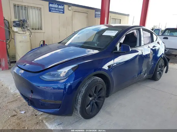 7SAYGDED1SF227982 2025 TESLA MODEL Y - Image 2