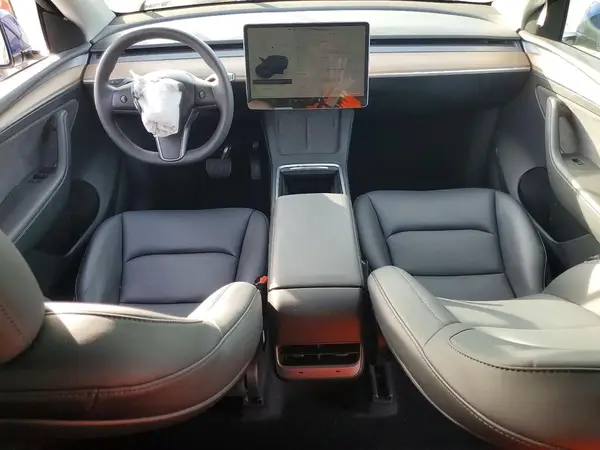 7SAYGDED1SF232440 2025 TESLA MODEL Y - Image 8