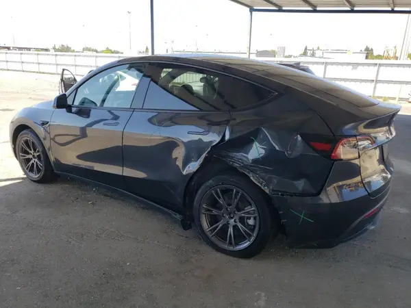 7SAYGDED1SF234608 2025 TESLA MODEL Y - Image 2