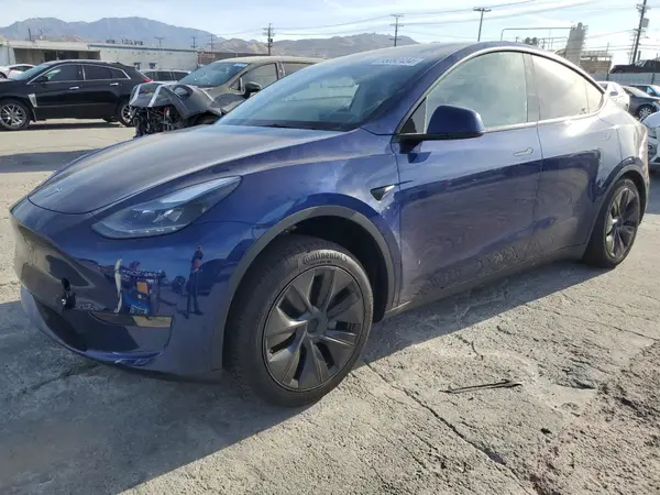 7SAYGDED1SF235306 2025 TESLA MODEL Y - Image 1