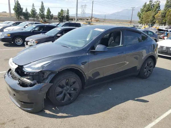 7SAYGDED1SF239968 2025 TESLA MODEL Y - Image 1