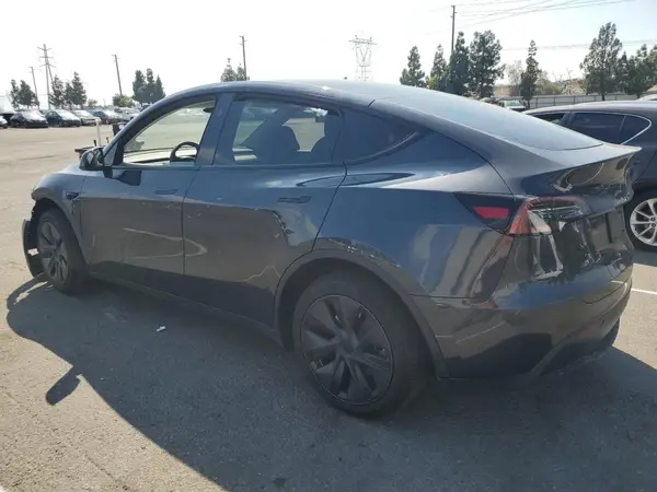 7SAYGDED1SF239968 2025 TESLA MODEL Y - Image 2