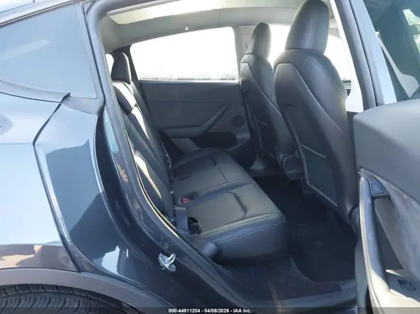 7SAYGDED1SF269200 2025 TESLA MODEL Y - Image 8