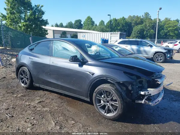 7SAYGDED1SF270640 2025 TESLA MODEL Y - Image 1