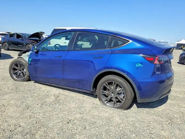 7SAYGDED1SF273957 2025 TESLA MODEL Y - Image 2