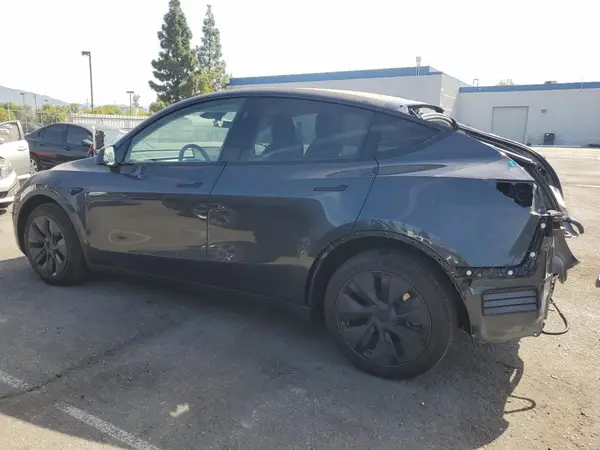 7SAYGDED1SF279872 2025 TESLA MODEL Y - Image 2
