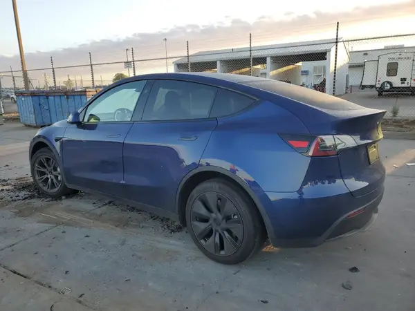 7SAYGDED1SF309579 2025 TESLA MODEL Y - Image 2
