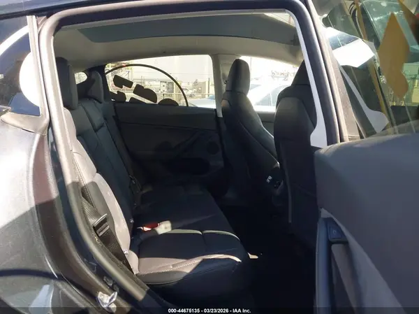 7SAYGDED1SF314166 2025 TESLA MODEL Y - Image 8
