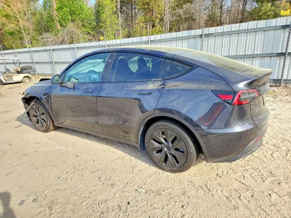 7SAYGDED1SF320629 2025 TESLA MODEL Y - Image 2