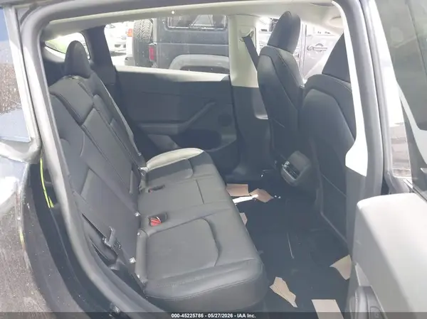 7SAYGDED1SF321375 2025 TESLA MODEL Y - Image 8