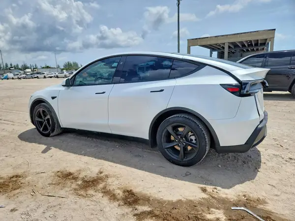 7SAYGDED1TA417294 2026 TESLA MODEL Y - Image 2