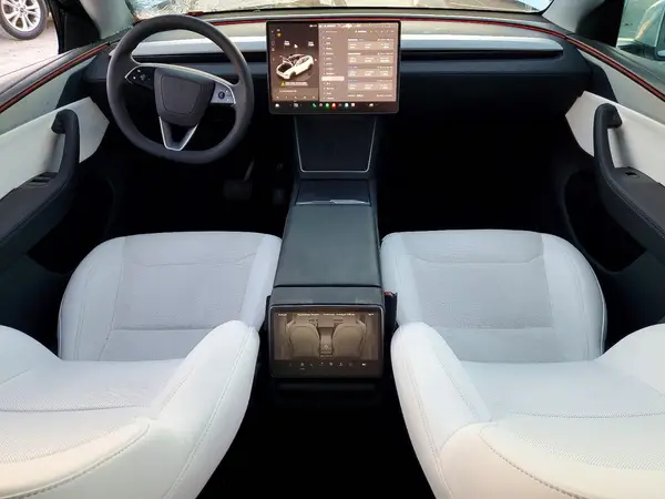 7SAYGDED1TA418056 2026 TESLA MODEL Y - Image 8