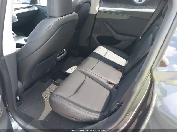 7SAYGDED1TA418283 2026 TESLA MODEL Y - Image 8