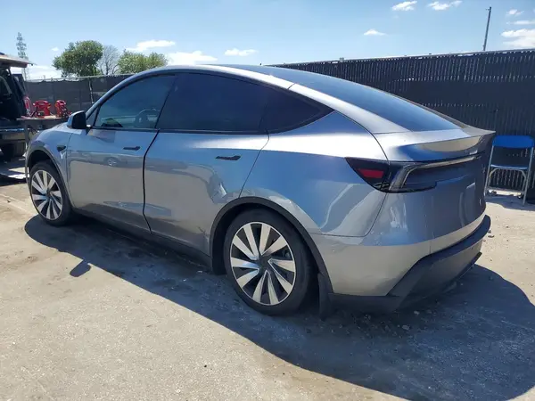 7SAYGDED1TA430045 2026 TESLA MODEL Y - Image 2