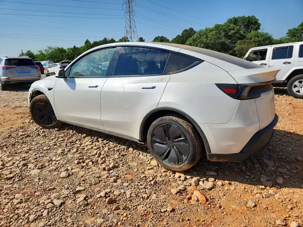 7SAYGDED1TA431518 2026 TESLA MODEL Y - Image 2