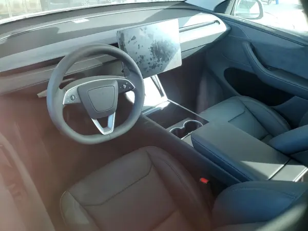 7SAYGDED1TA439957 2026 TESLA MODEL Y - Image 8