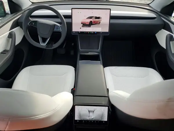 7SAYGDED1TA446987 2026 TESLA MODEL Y - Image 8
