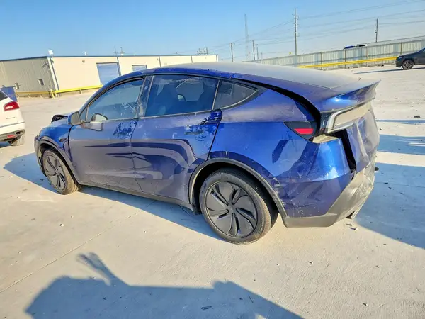 7SAYGDED1TA447802 2026 TESLA MODEL Y - Image 2