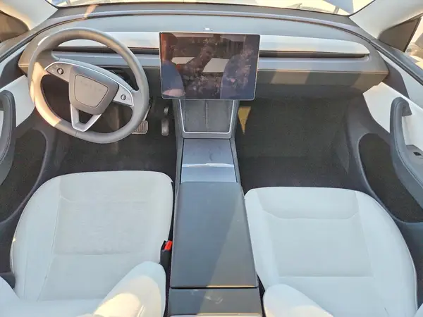 7SAYGDED1TA447802 2026 TESLA MODEL Y - Image 8
