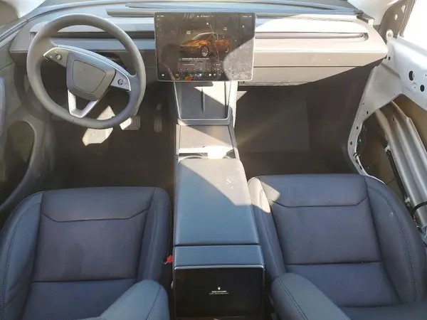 7SAYGDED1TA463109 2026 TESLA MODEL Y - Image 8