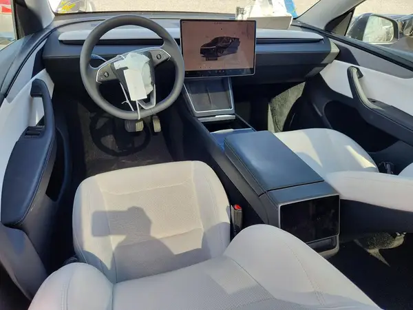 7SAYGDED1TA473218 2026 TESLA MODEL Y - Image 8