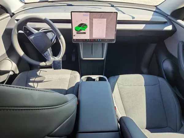 7SAYGDED1TA603062 2026 TESLA MODEL Y - Image 8