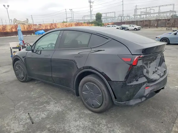 7SAYGDED1TA607578 2026 TESLA MODEL Y - Image 2