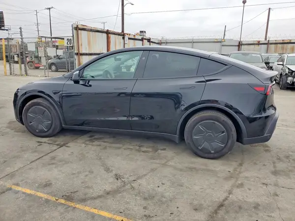 7SAYGDED1TA608388 2026 TESLA MODEL Y - Image 2