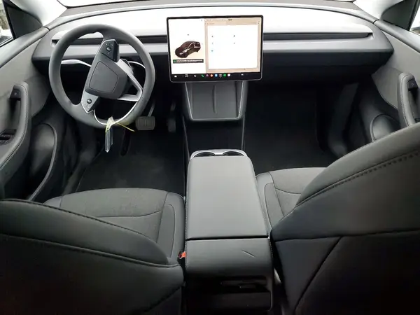7SAYGDED1TA608388 2026 TESLA MODEL Y - Image 8