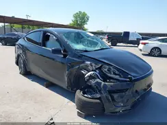 7SAYGDED1TA658403 2026 TESLA MODEL Y