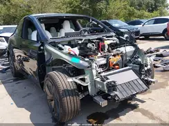7SAYGDED1TA701993 2026 TESLA MODEL Y