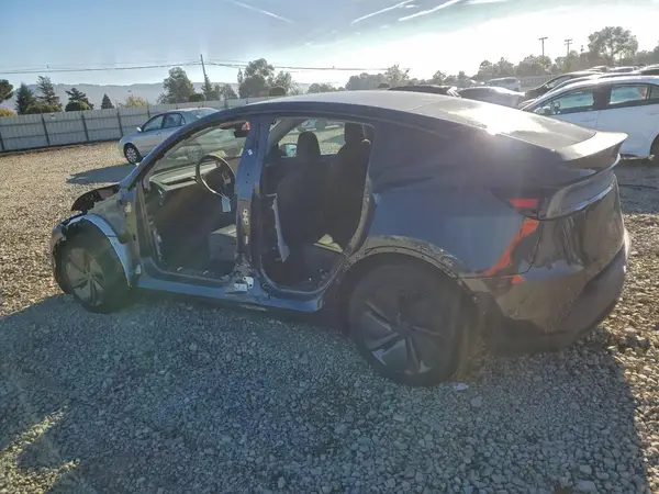 7SAYGDED1TF374269 2026 TESLA MODEL Y - Image 2
