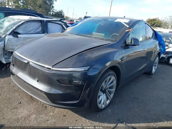 7SAYGDED1TF383053 2026 TESLA MODEL Y - Image 2