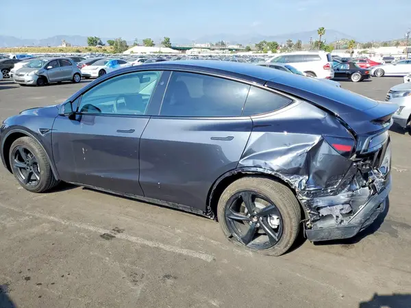 7SAYGDED1TF383392 2026 TESLA MODEL Y - Image 2